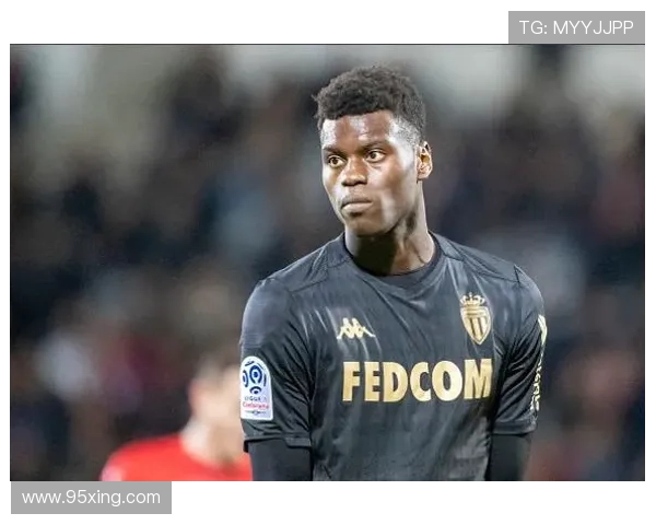 埃切韦里脚内侧冲球未踩孔德事实